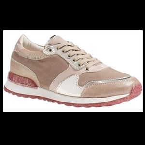 Authentic Brand new AGL Dalia Nude Rose Metallic Sneaker - Size 40.5